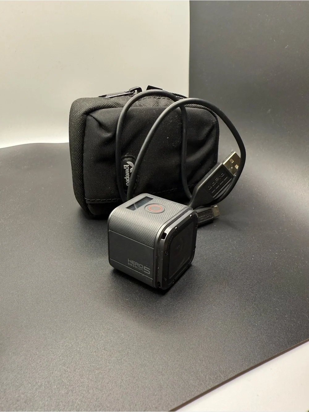 GoPro HERO5 Session Compact Black Action Camera with Case and USB Cable